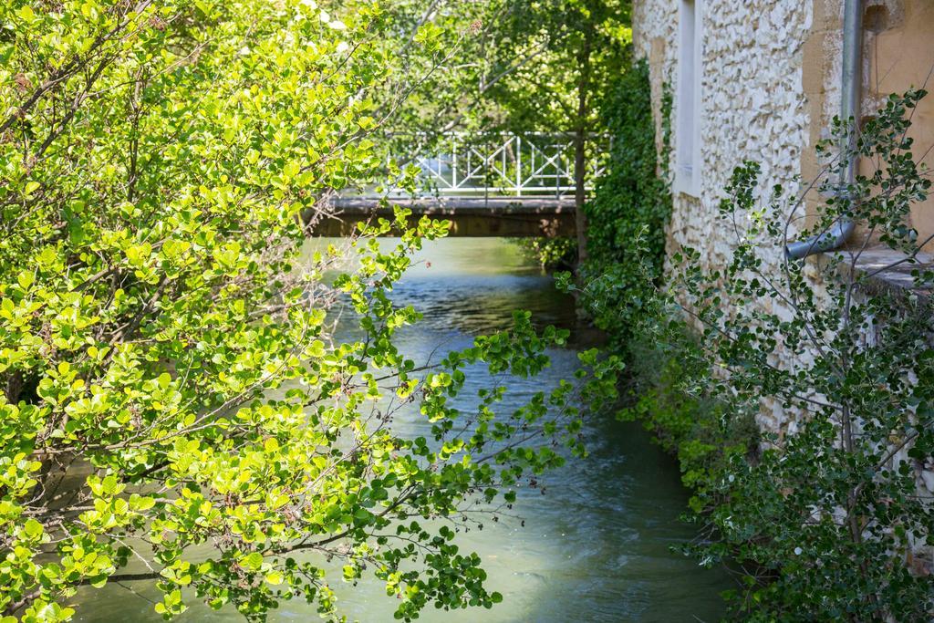 布兰奇芙蓉酒店 Châteauneuf-de-Gadagne 外观 照片