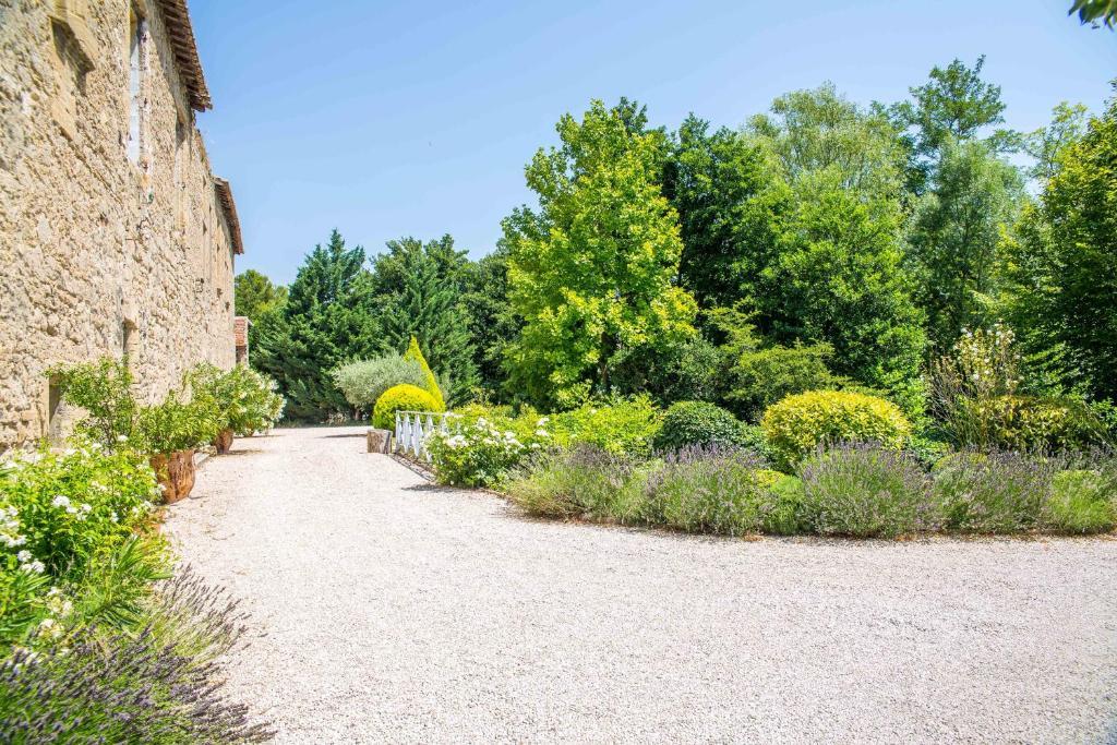 布兰奇芙蓉酒店 Châteauneuf-de-Gadagne 外观 照片